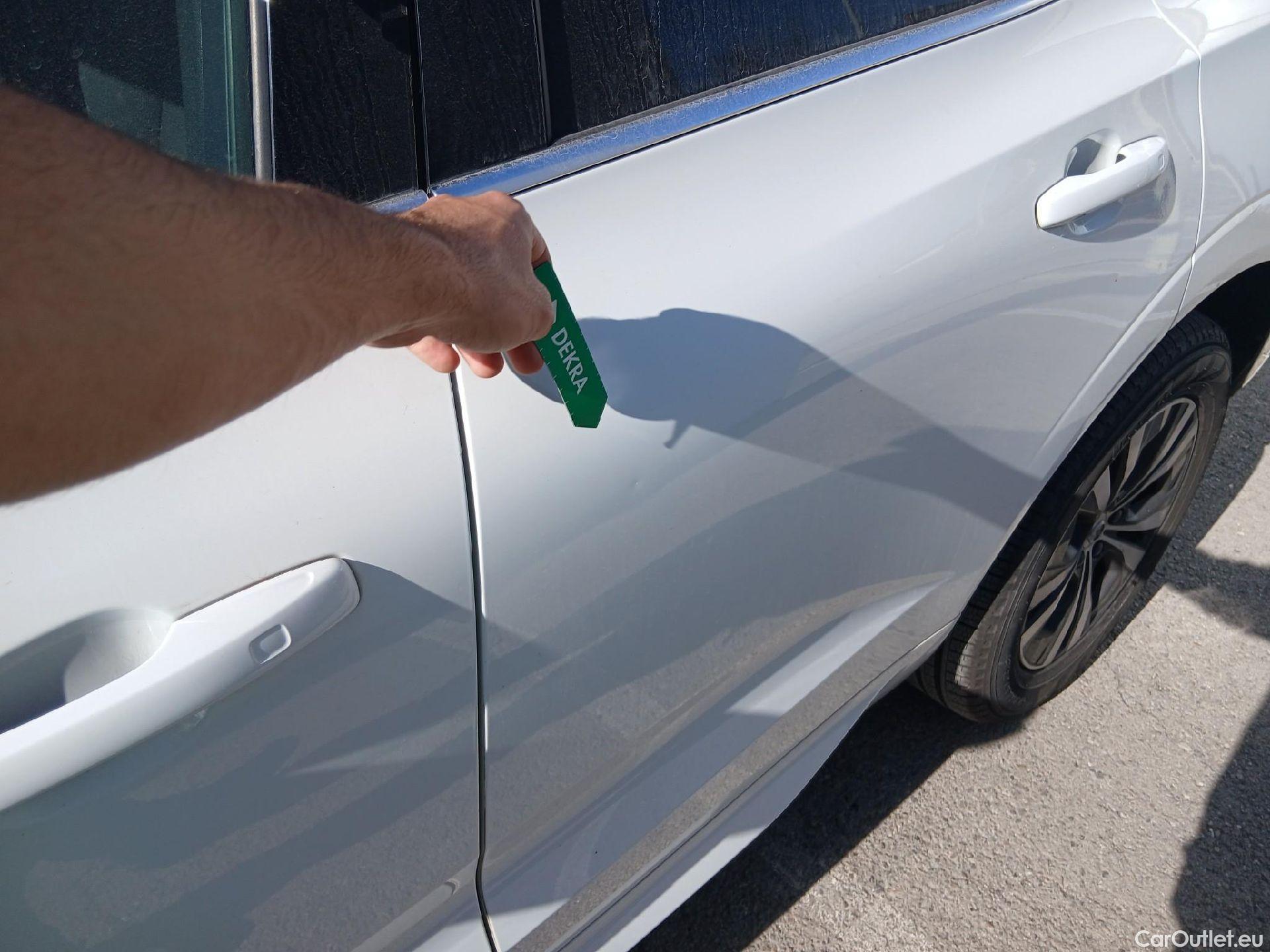  Volvo  XC60 VOLVO  / 2017 / 5P / todoterreno 2.0 B4 D AWD Momentum Pro Auto #11