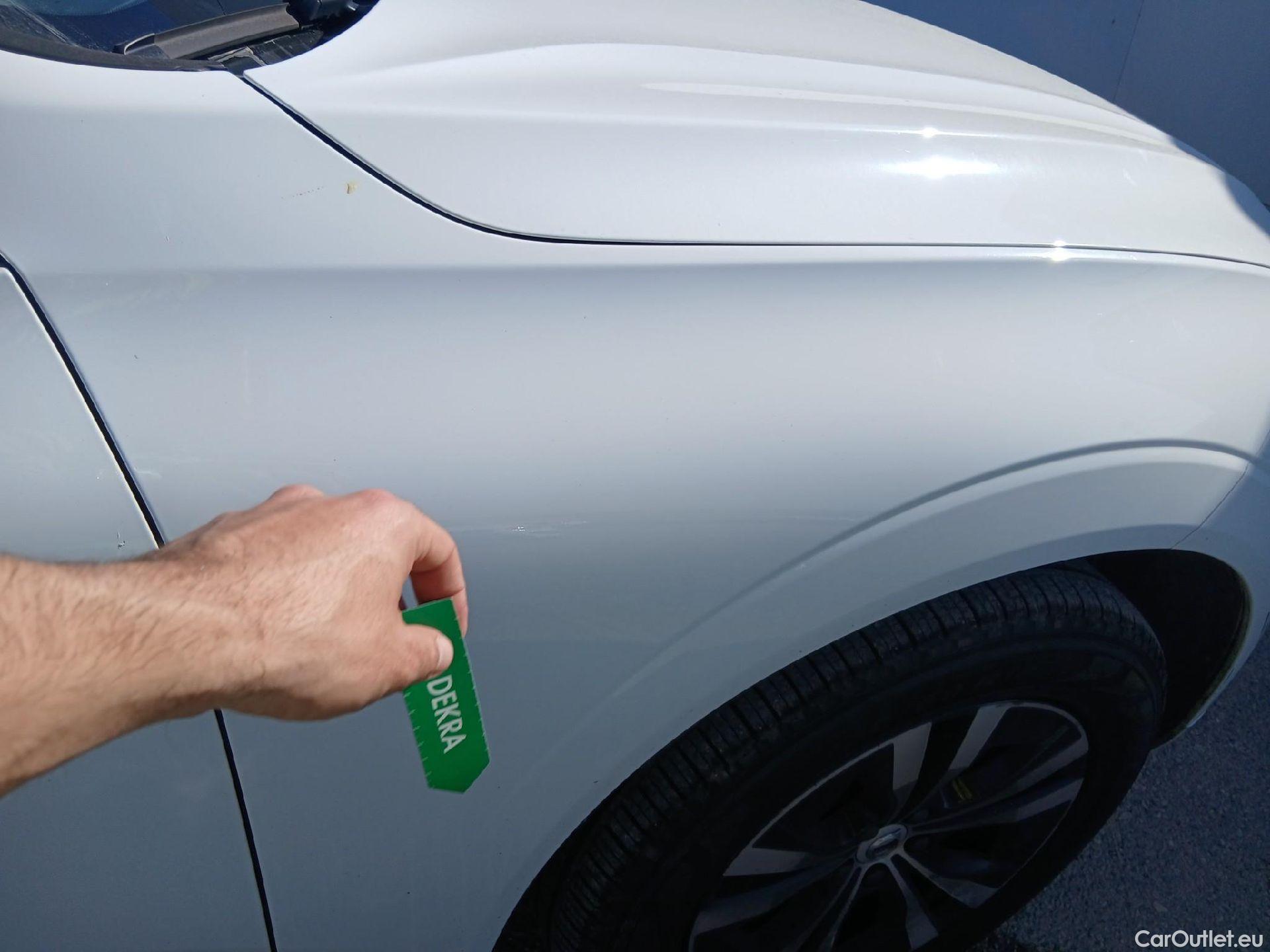  Volvo  XC60 VOLVO  / 2017 / 5P / todoterreno 2.0 B4 D AWD Momentum Pro Auto #22