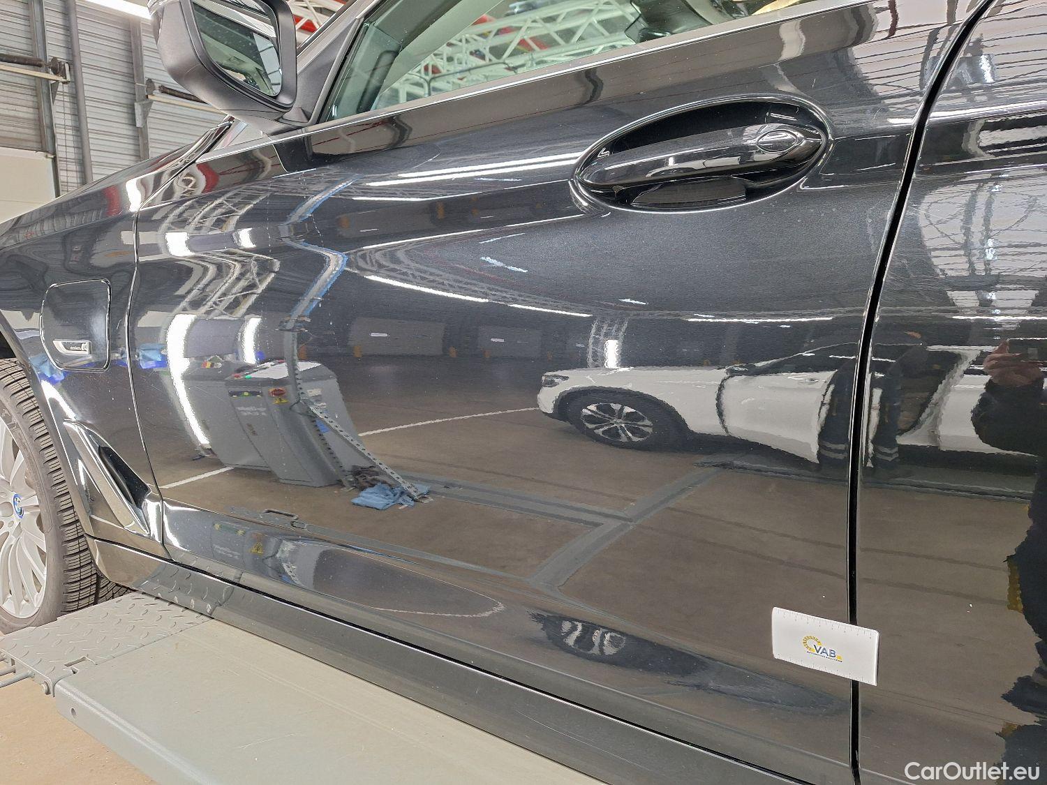  Bmw  Serie 5 BMW, 5-ser To FL'20 PHEV, BMW 5 Reeks Touring 520e 150kW 5d #21