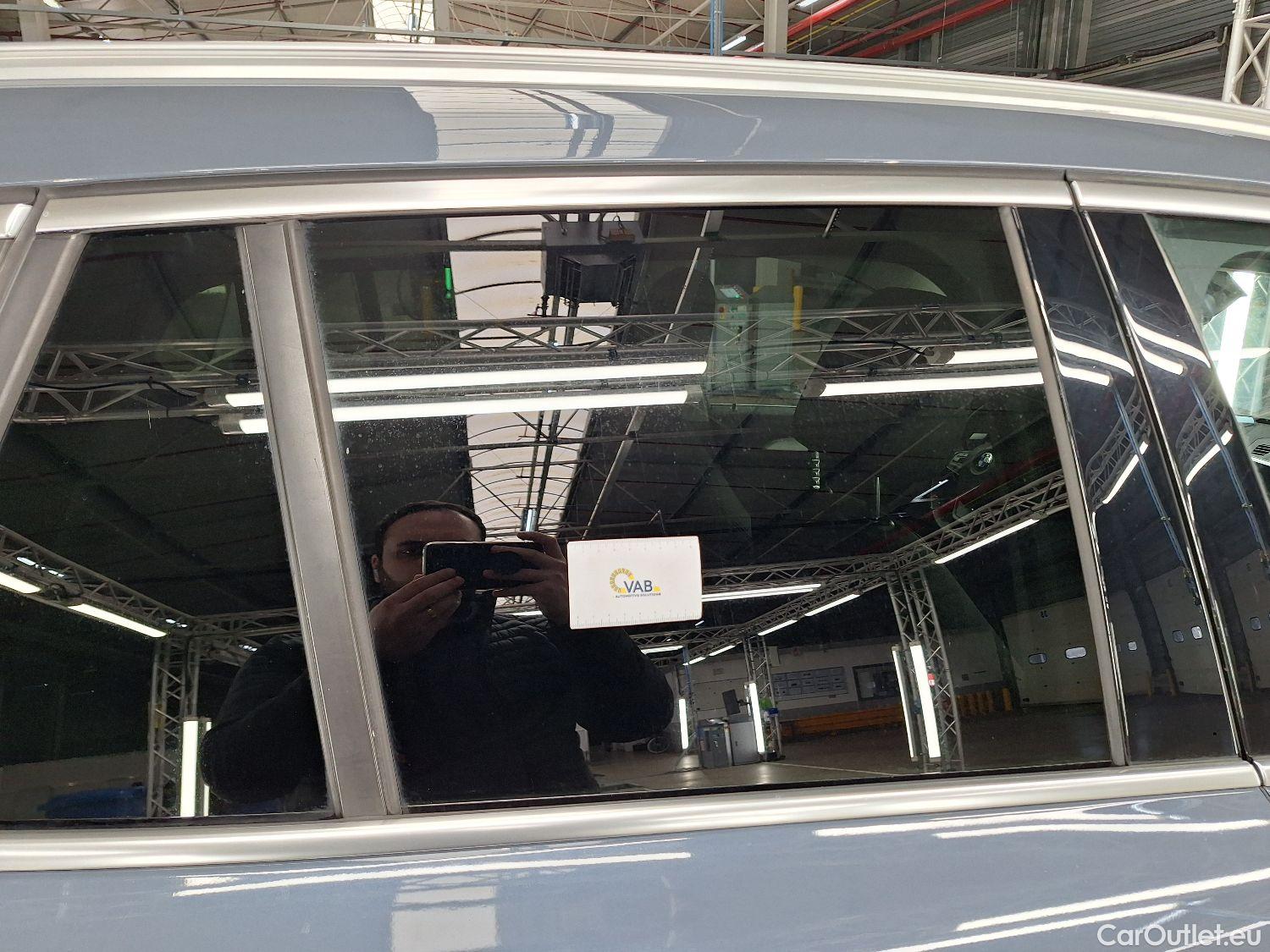  Bmw  X1 BMW,  FL'19, BMW  sDrive18iA (100 kW) 5d #52