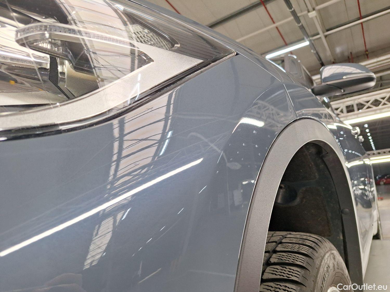  Bmw  X1 BMW,  FL'19, BMW  sDrive18iA (100 kW) 5d #12