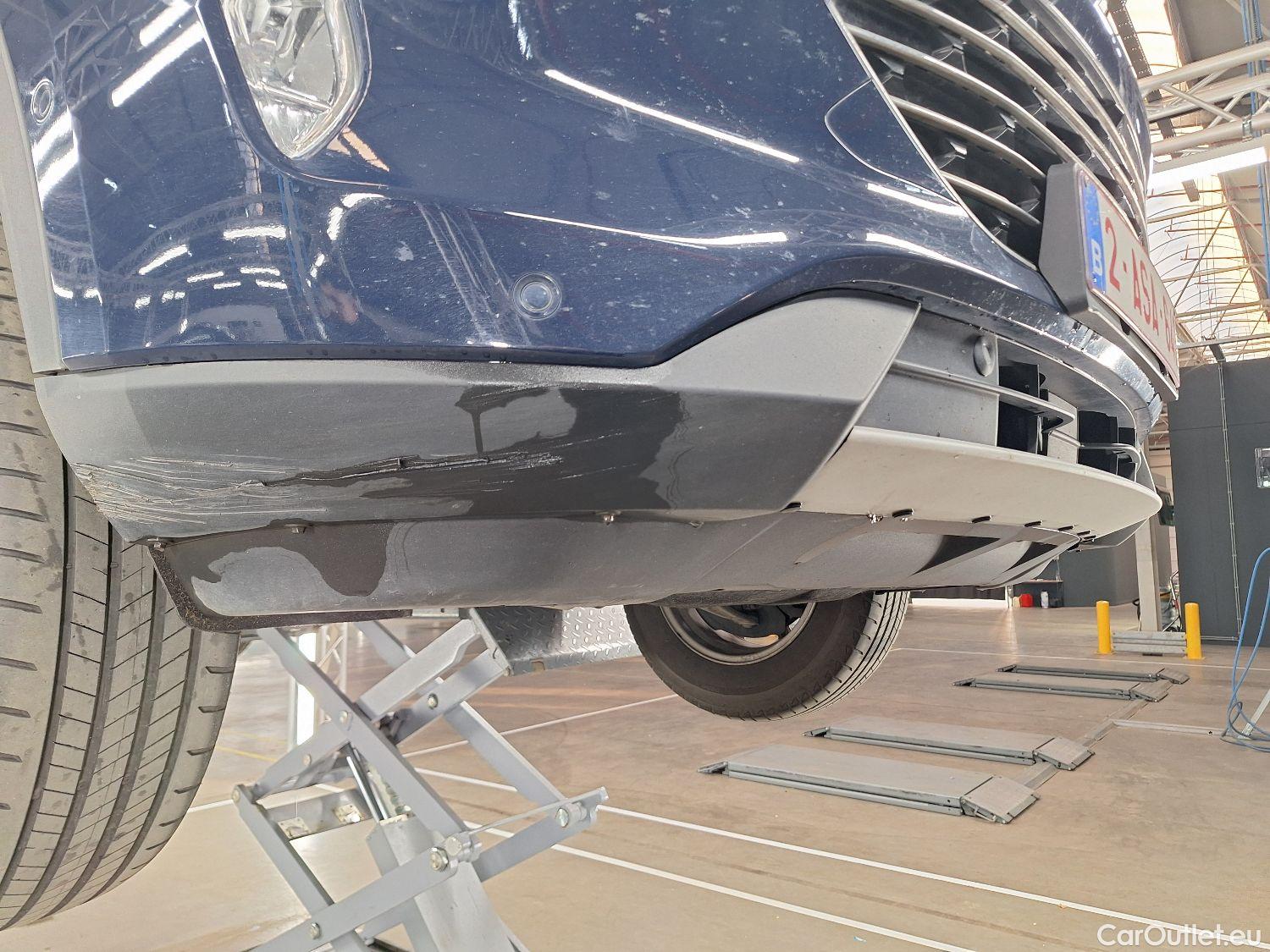  Ford  Kuga Ford,  '19, Ford  2.5i PHEV Aut. 165kW Titanium 5d #40