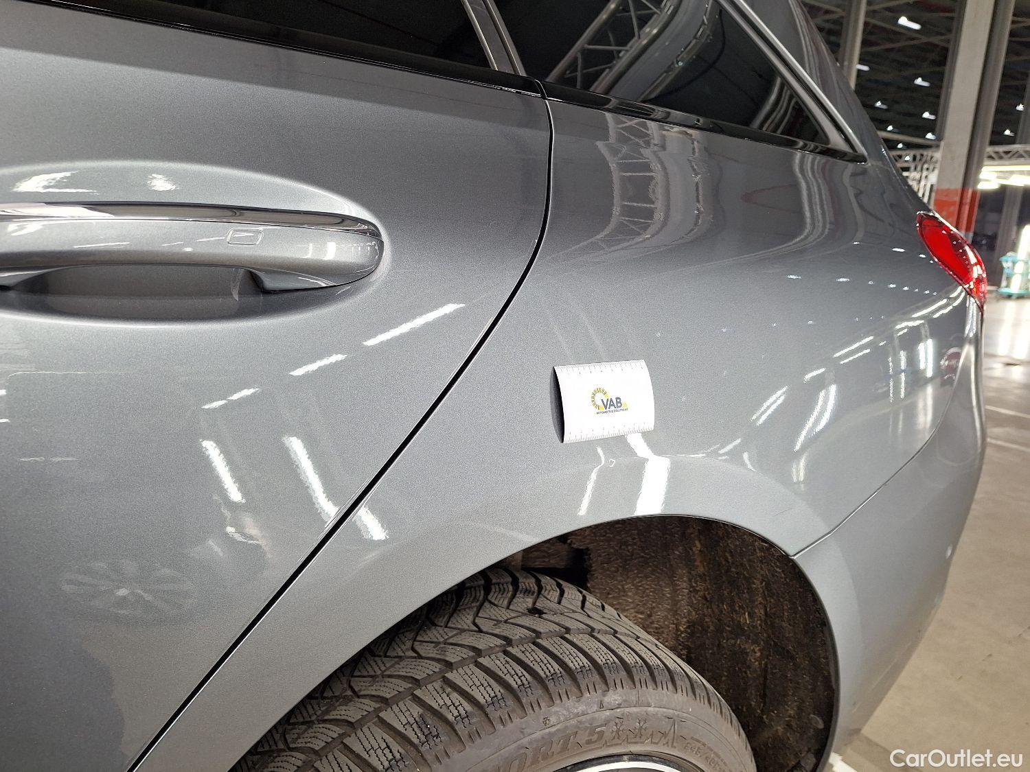  Mercedes  C-Klasse Mercedes, C-Class Break '21, Mercedes-Benz  Break C 220d Launch Edition #25