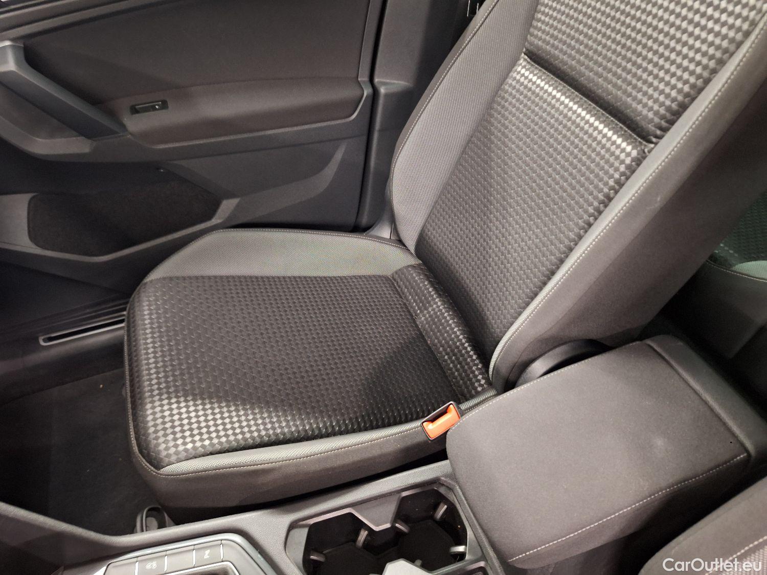  Volkswagen  Tiguan VW,  FL'20, Volkswagen  1.5 TSI 110kW DSG Active 5d #51