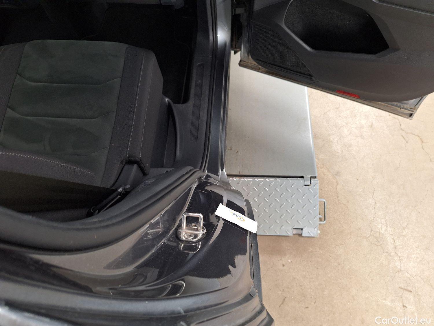  Volkswagen  Tiguan VW,  Allspace '17, Volkswagen  Allspace 1.5 TSI ACT DSG7 Highli #34