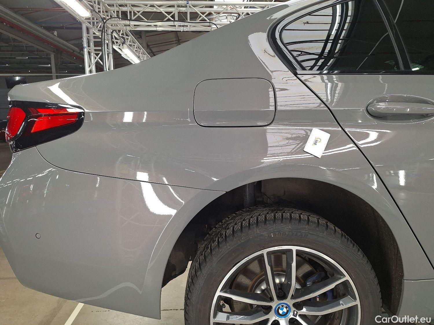  Bmw  Serie 5 BMW, 5-serie FL'20 PHEV, BMW 5 Reeks Berline 545e xDrive 4d #17