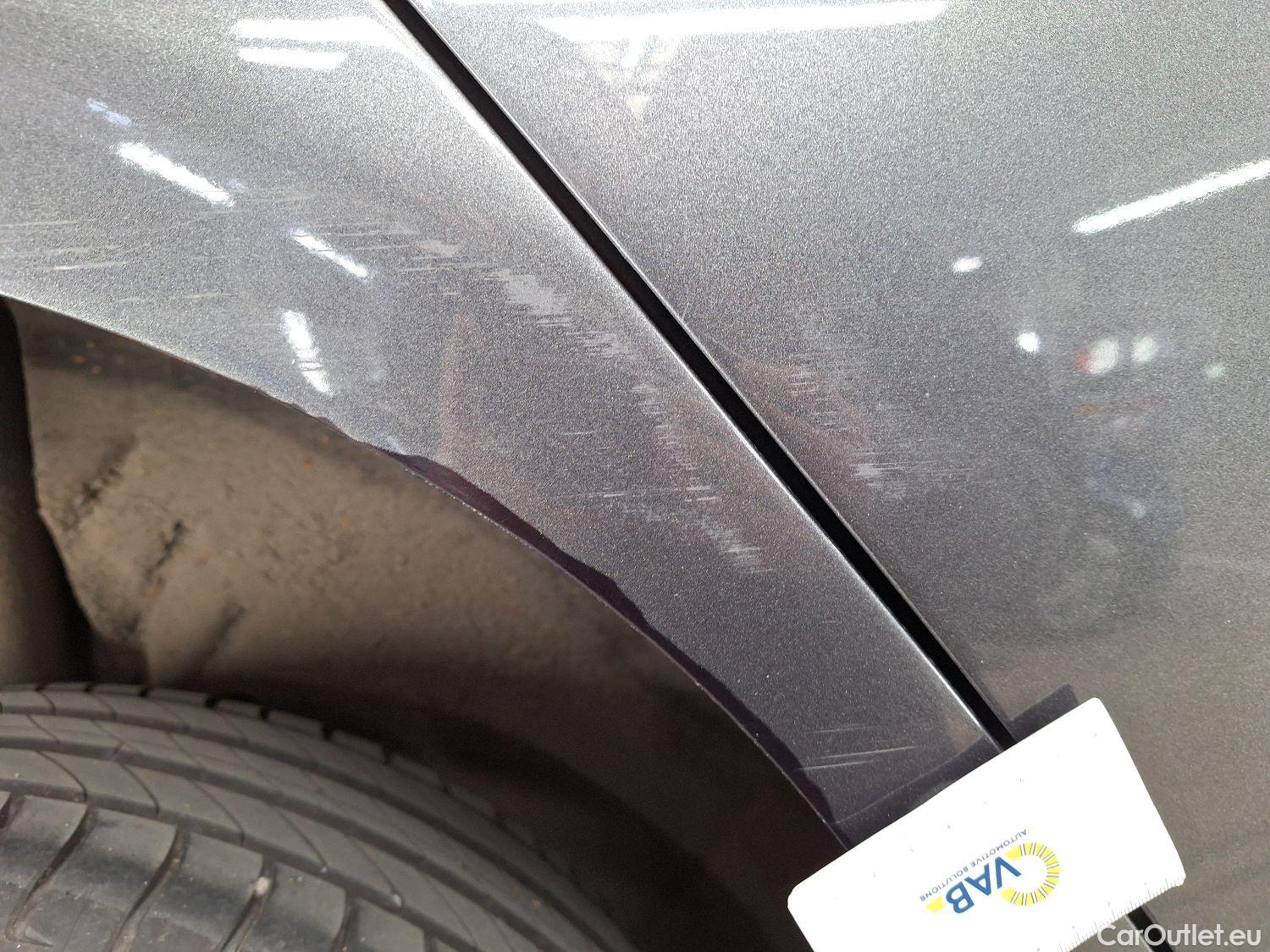  Ford  Focus Ford,  '18, Ford  1.0i EcoB. 74kW Trend Ed. Business 5d #19