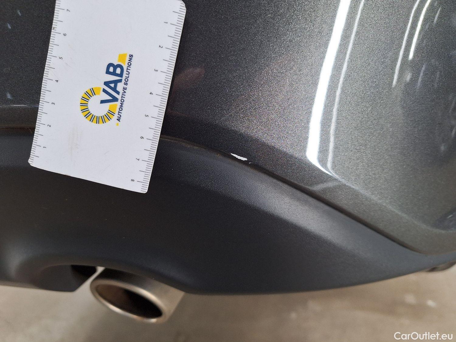  Ford  Focus Ford,  '18, Ford  1.0i EcoB. 74kW Trend Ed. Business 5d #26