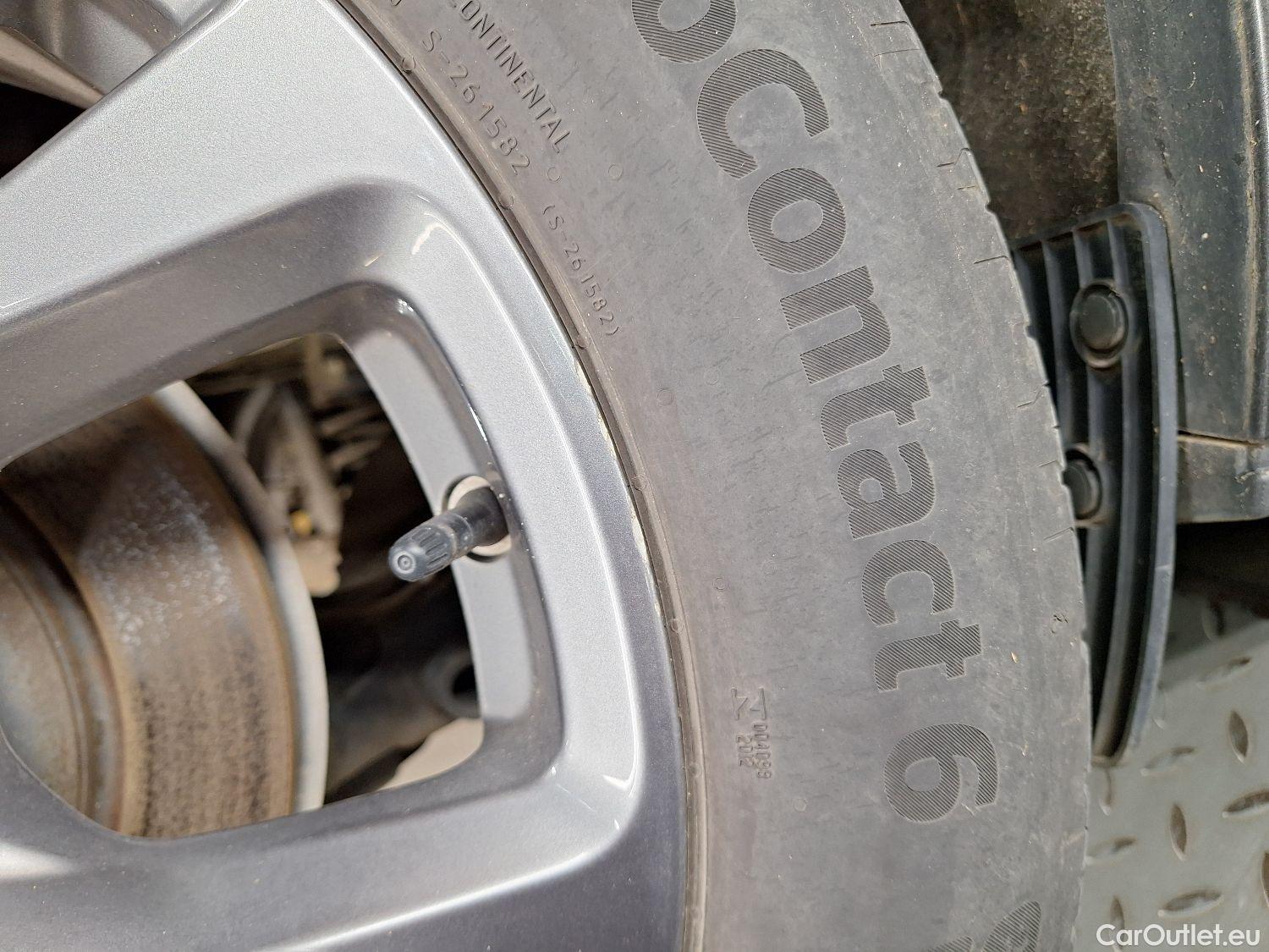  Ford  Kuga Ford,  '19 PHEV, Ford  2.5i PHEV Aut. 165kW ST-Line 5d #2