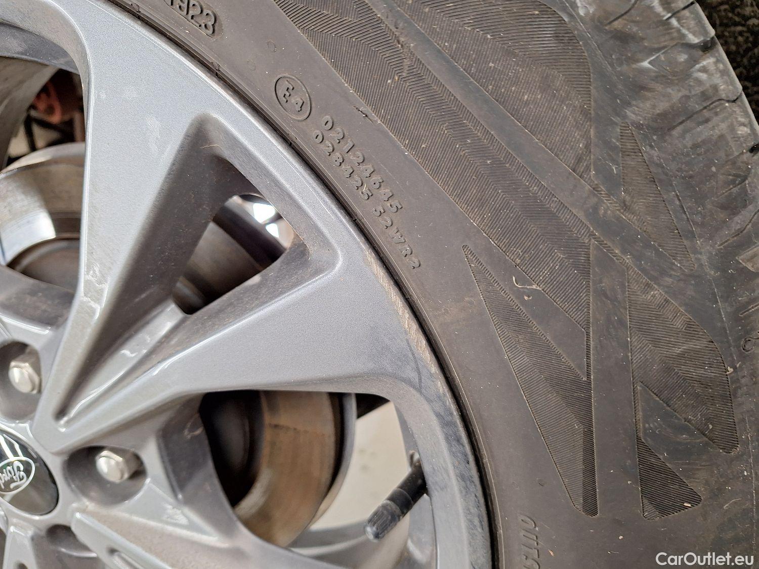  Ford  Kuga Ford,  '19 PHEV, Ford  2.5i PHEV Aut. 165kW ST-Line 5d #4