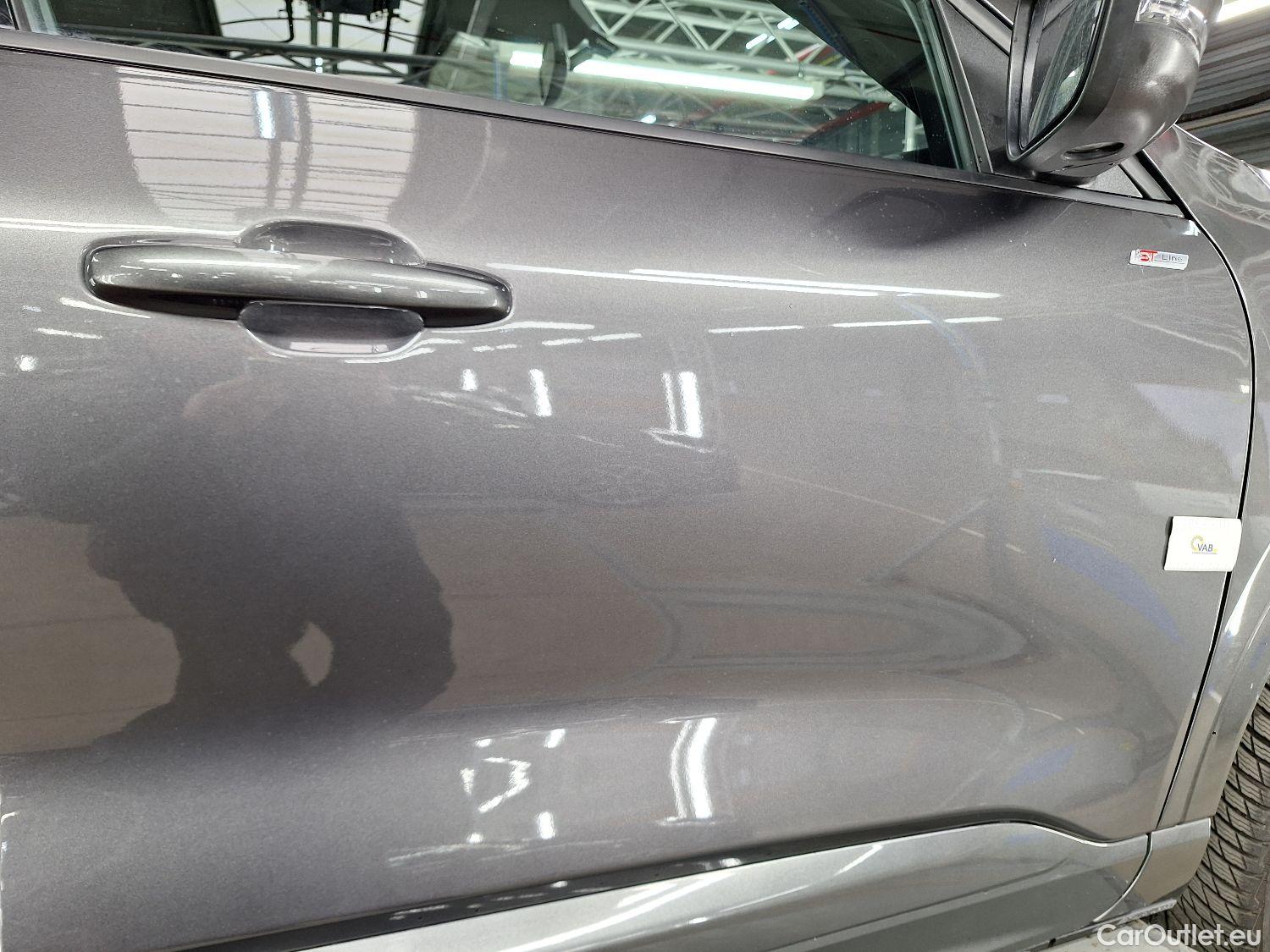  Ford  Kuga Ford,  '19, Ford  2.5i FHEV Aut. 140kW ST-Line 5d #4