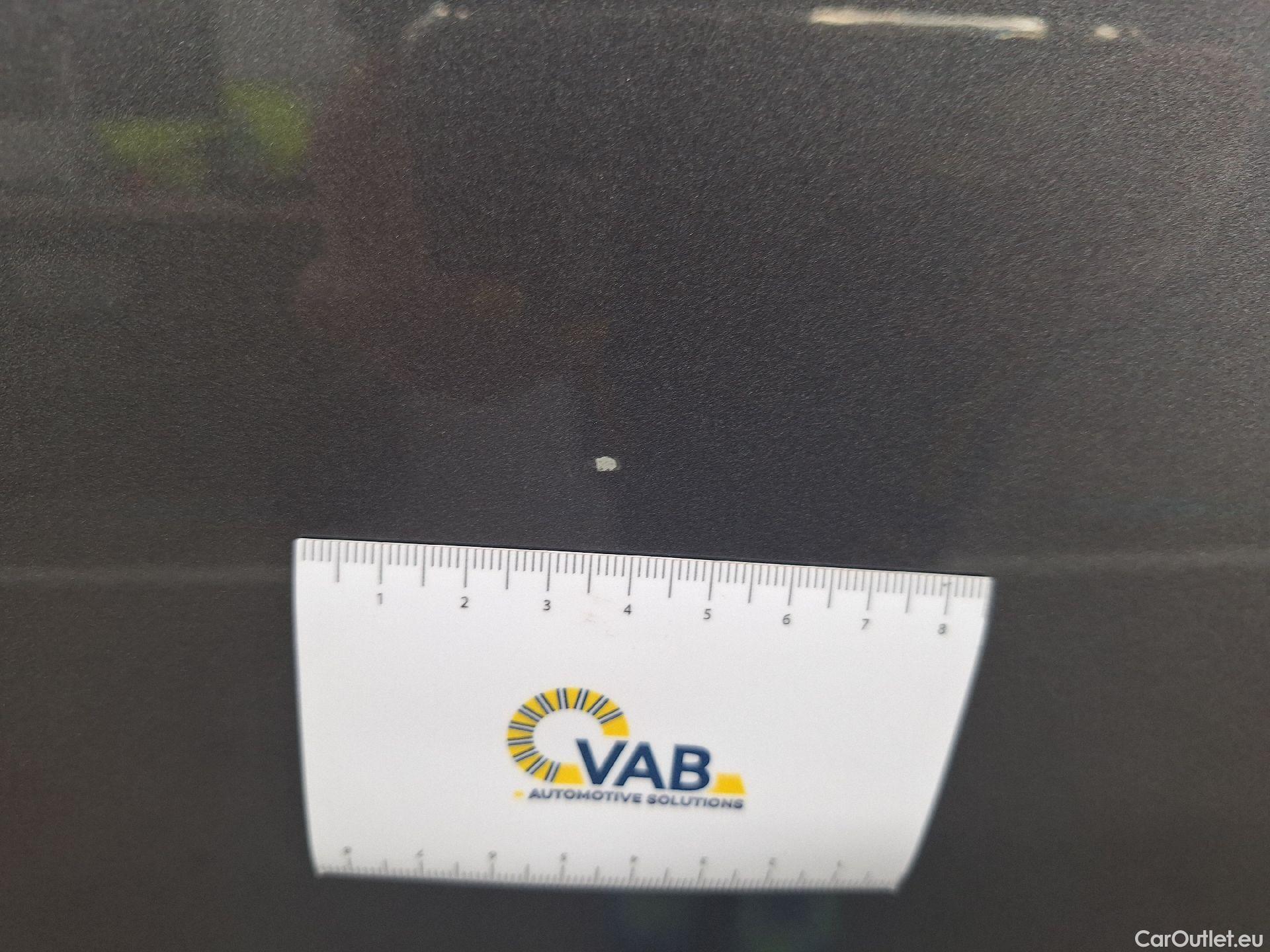  Mercedes  GLB Mercedes,  '19, Mercedes-Benz   180 d Business Solution 5d #39