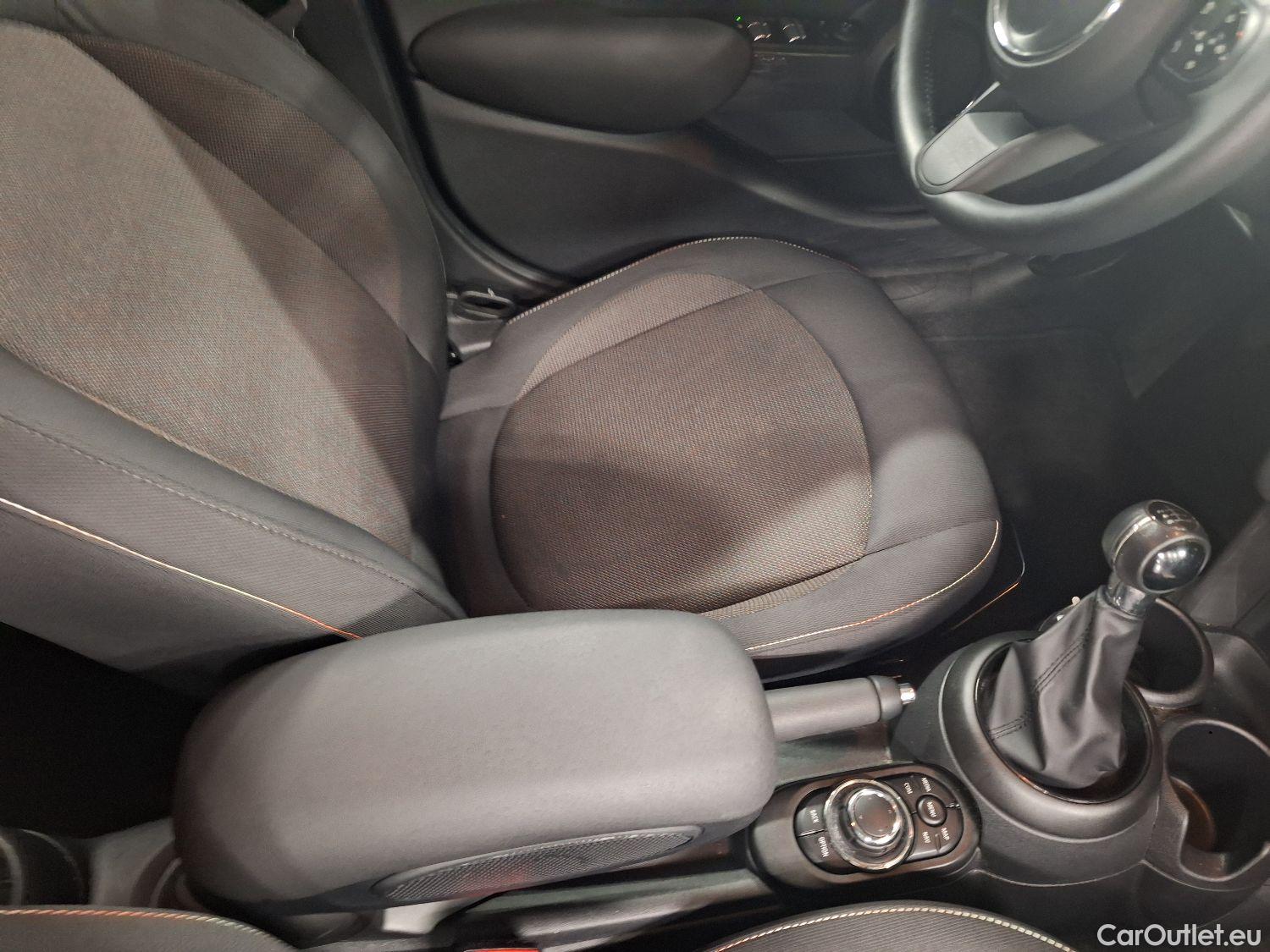  Mini  Cooper MINI, Mini 5d '14, Mini 5 door One 5d #32