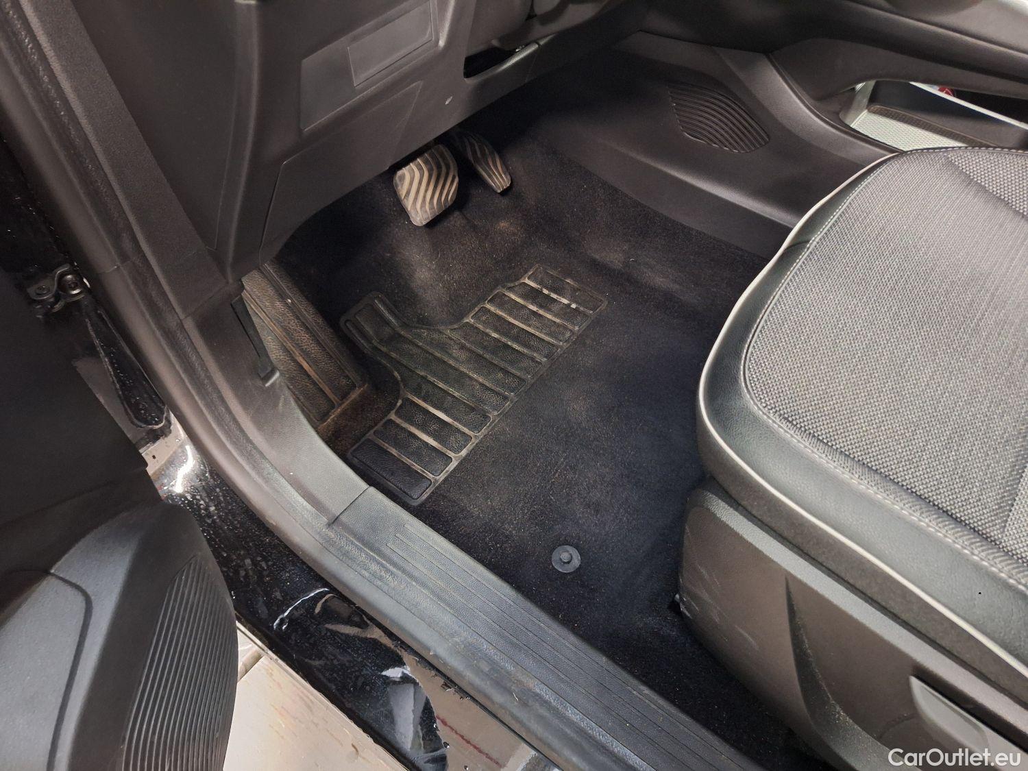  Renault  Captur Renault,  '19, Renault  E-TECH Plug-in Hybrid Intens 5d #41