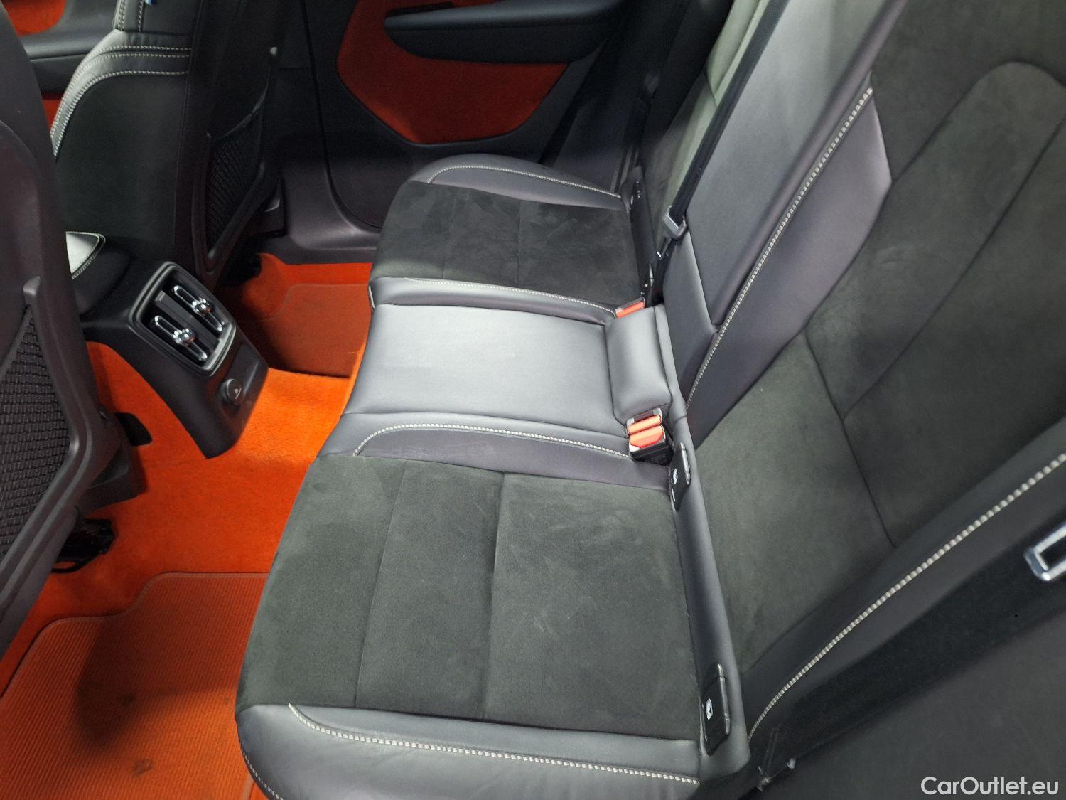  Volvo  XC 40 Volvo, XC40 '17, Volvo XC40 T4 Recharge Geartronic R-Design 5d #51