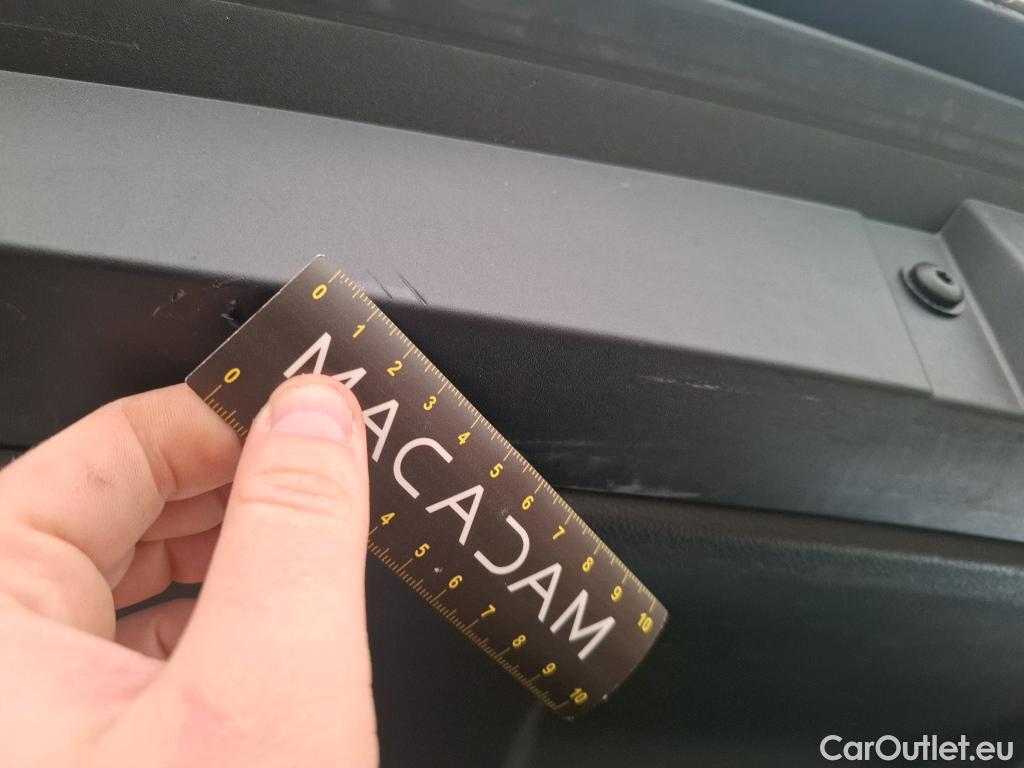  Toyota  Corolla TOYOTA  Touring Sports / 2018 / 5P / Break Hybride 122h Dynamic Business Stage Acad #37