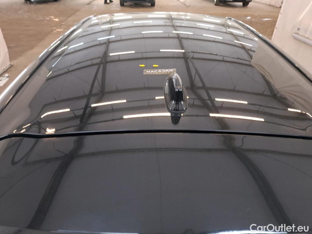  Toyota  Corolla TOYOTA  / 2018 / 5P / Berline Hybride 122h Dynamic Business Stage Acad #40