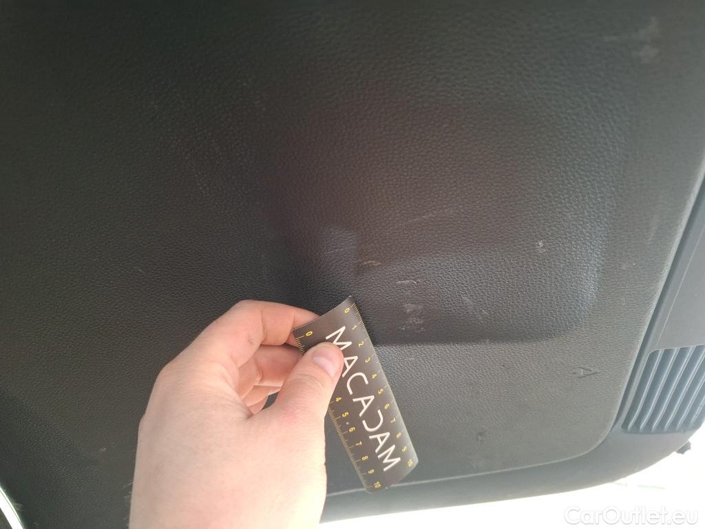  Toyota  Corolla TOYOTA  Touring Sports / 2018 / 5P / Break Hybride 122h Dynamic Business Stage Acad #40