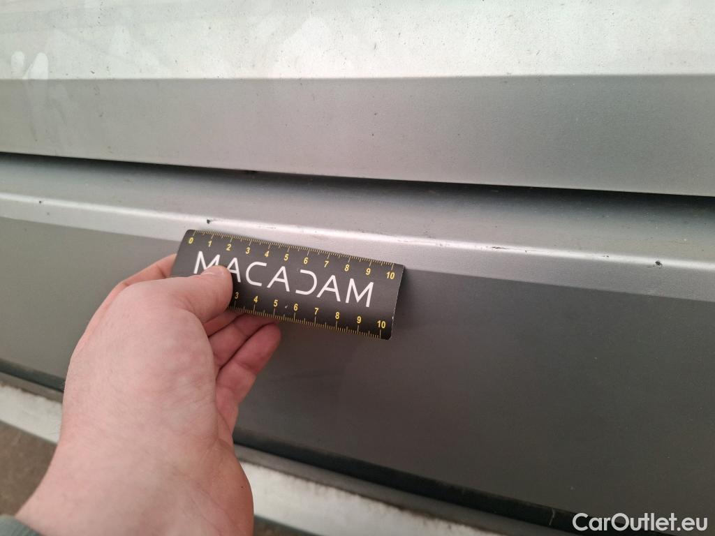  Toyota  Corolla TOYOTA  Touring Sports / 2018 / 5P / Break Hybride 122h Dynamic Business Stage Acad #24