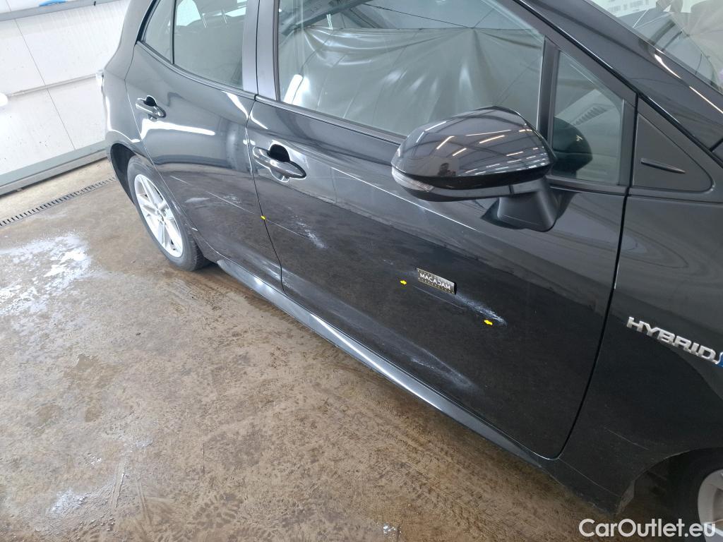  Toyota  Corolla TOYOTA  / 2018 / 5P / Berline Hybride 122h Dynamic Business Stage Acad #35