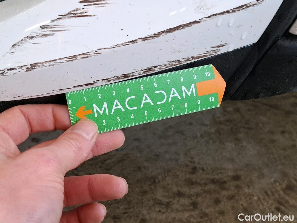  Toyota  C-HR TOYOTA  / 2016 / 5P / SUV 1.8 HYBRIDE 122 DYNAMIC #23