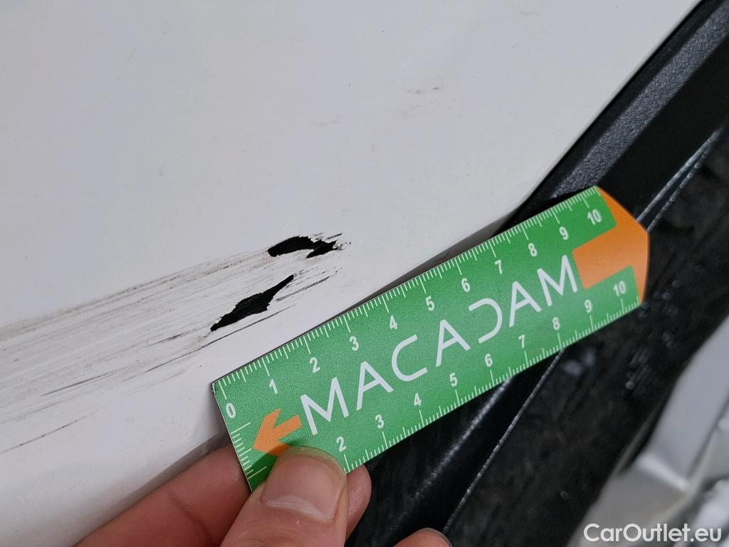  Toyota  C-HR TOYOTA  / 2016 / 5P / SUV 1.8 HYBRIDE 122 DYNAMIC #12