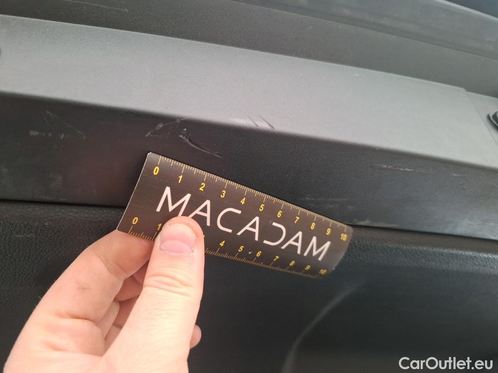  Toyota  Corolla TOYOTA  Touring Sports / 2018 / 5P / Break Hybride 122h Dynamic Business Stage Acad #36