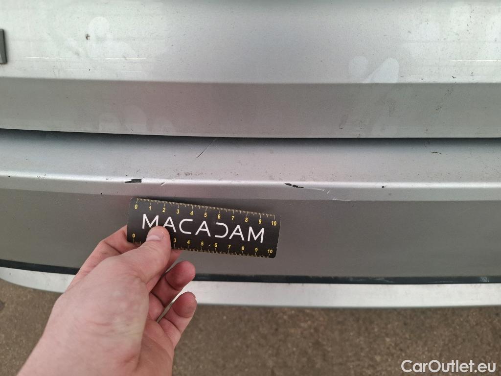  Toyota  Corolla TOYOTA  Touring Sports / 2018 / 5P / Break Hybride 122h Dynamic Business Stage Acad #19