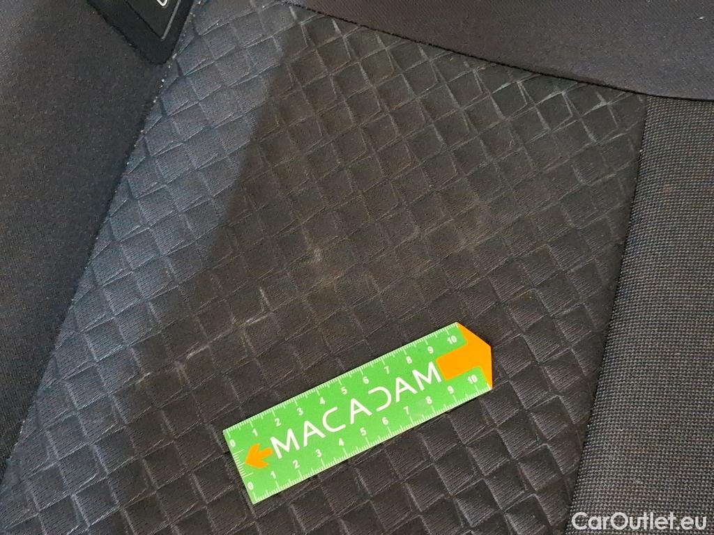  Toyota  C-HR TOYOTA  / 2016 / 5P / SUV 1.8 HYBRIDE 122 DYNAMIC #35