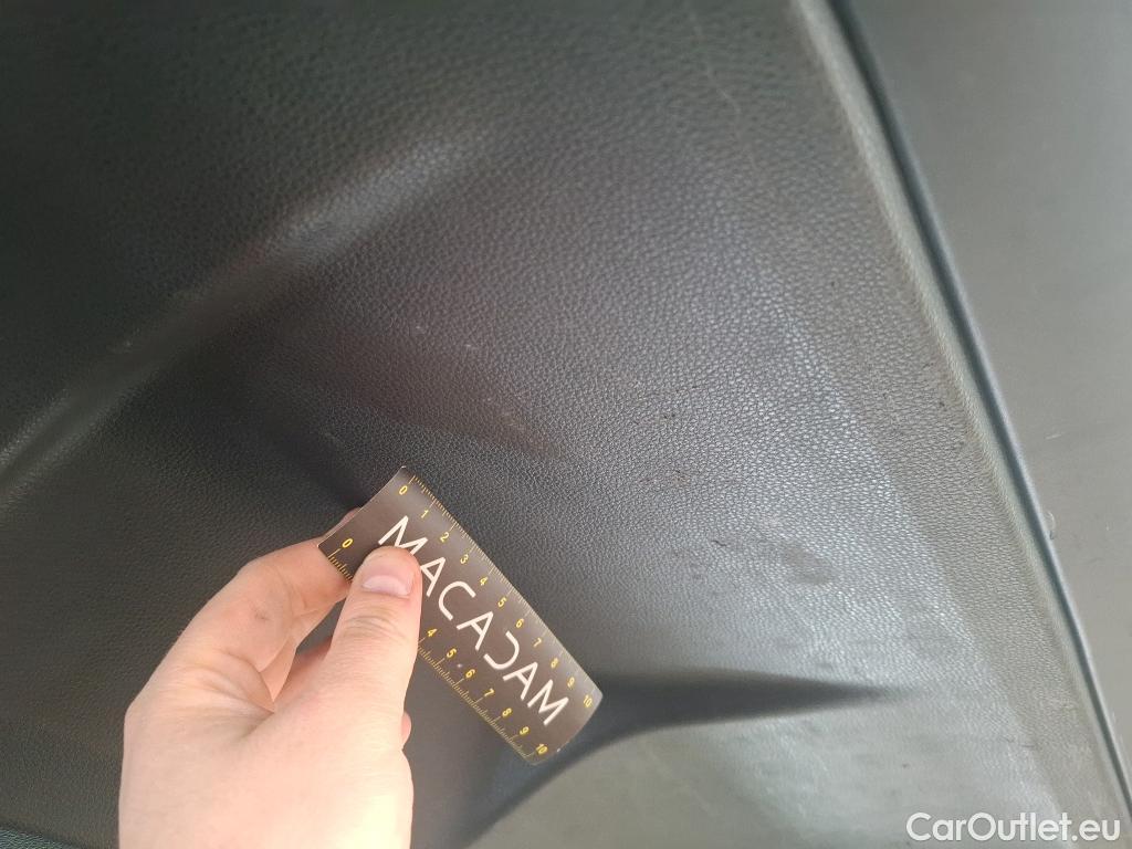  Toyota  Corolla TOYOTA  Touring Sports / 2018 / 5P / Break Hybride 122h Dynamic Business Stage Acad #39