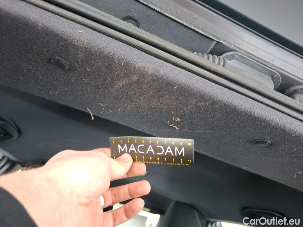  Toyota  Corolla TOYOTA  / 2018 / 5P / Berline Hybride 122h Dynamic Business Stage Acad #25