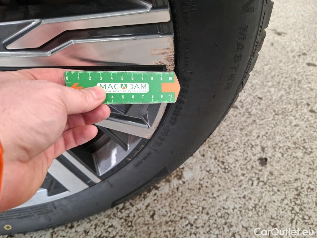  Hyundai  Tucson  Business Mild-Hybrid 2WD 1.6 CRDI 135CV BVA7 E6d #8