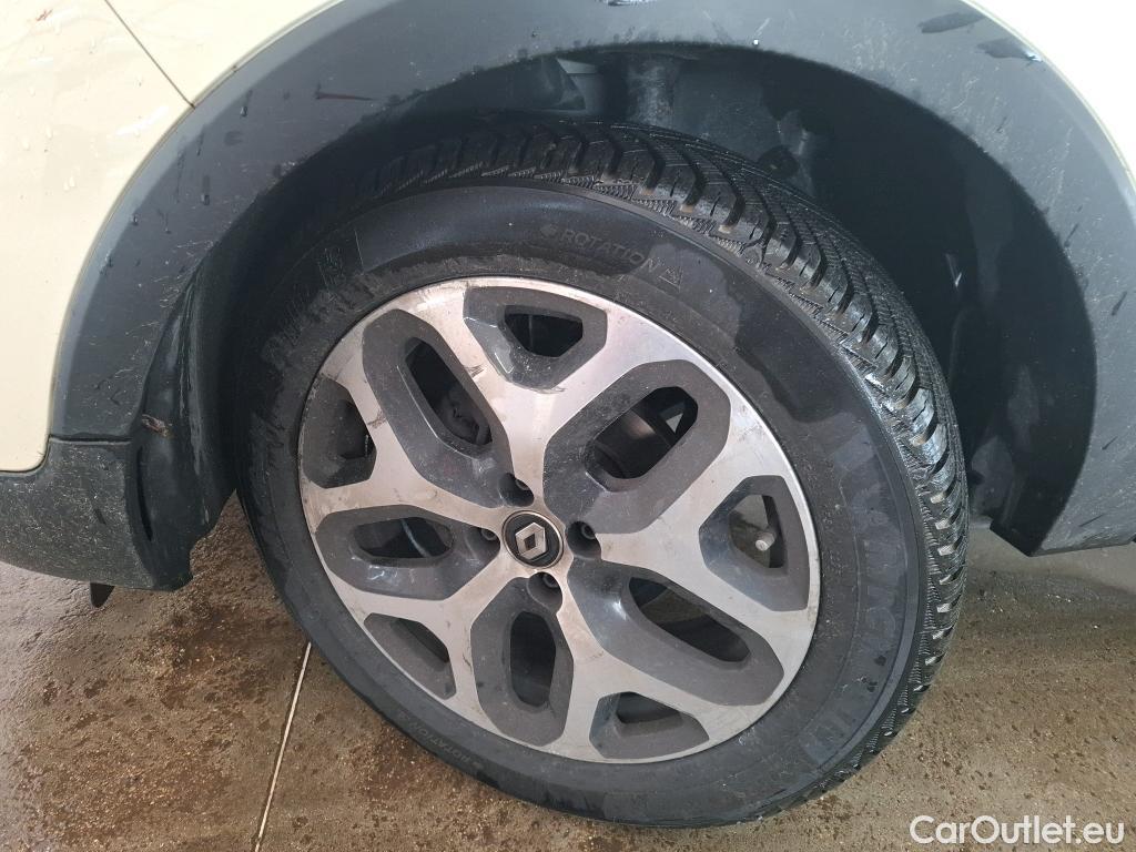  Renault  Captur  Intens 0.9 TCe 90CV BVM5 E6 #6