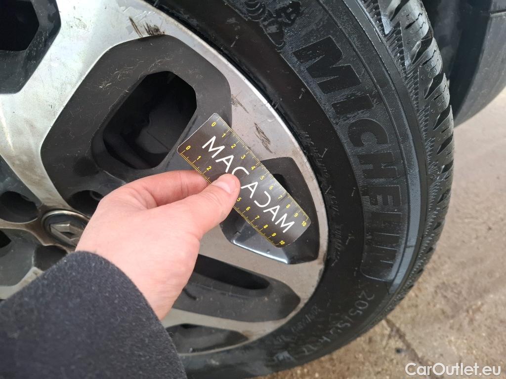  Renault  Captur  Intens 0.9 TCe 90CV BVM5 E6 #35