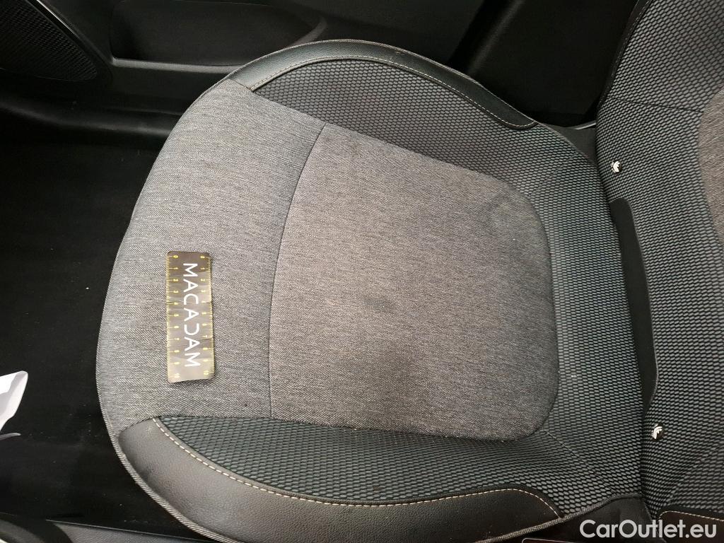  Renault  Captur  Intens 0.9 TCe 90CV BVM5 E6 #46