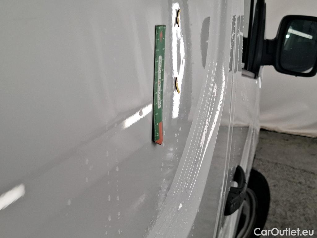  Renault  Trafic  III Fourgon L2H1 3T Grand Confort 2.0 dCi 130CV BVM6 E6d #7