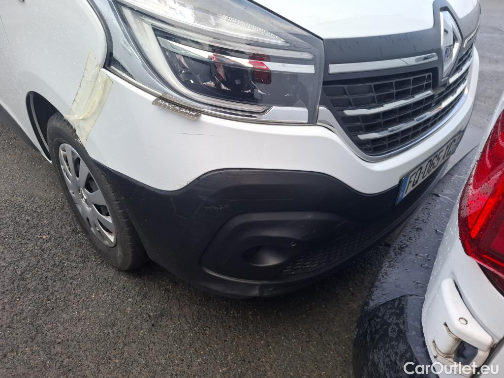  Renault  Trafic RENAULT  / 2019 / 4P / Combi Zen L1 dCi 120 S&S - 8 pl #41