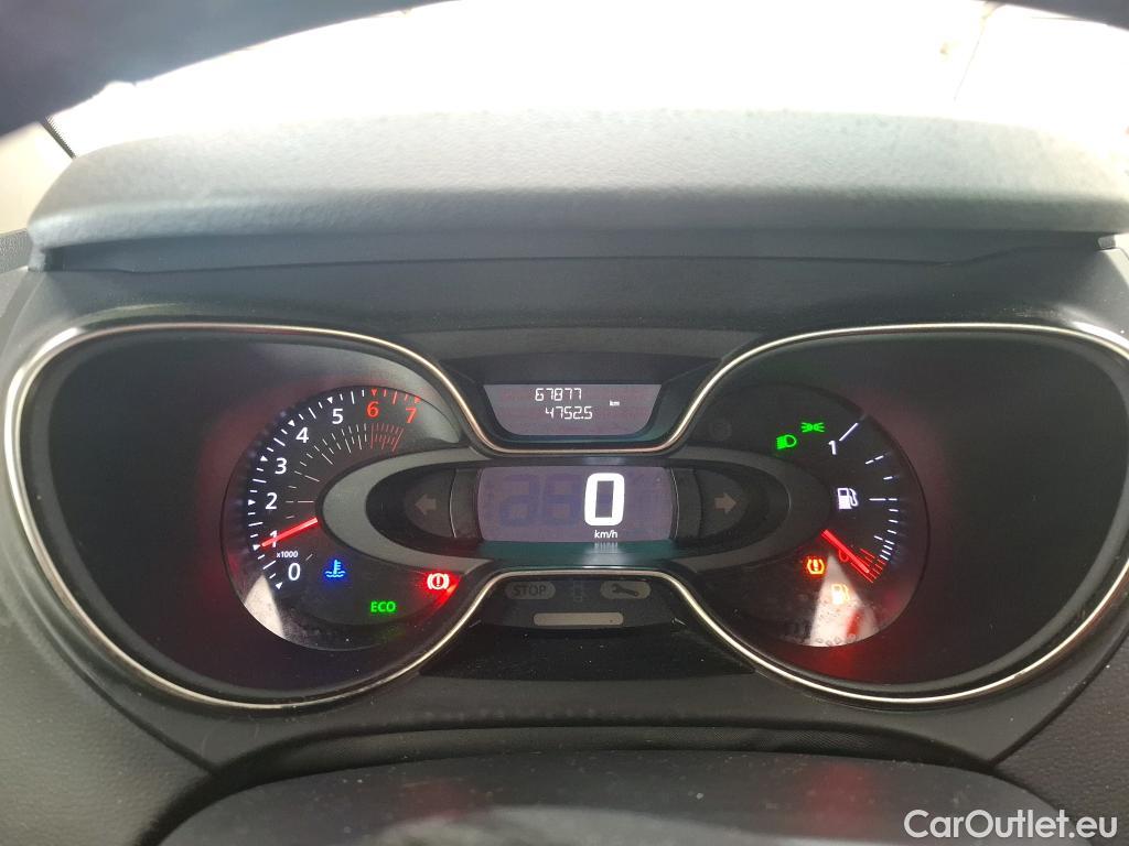  Renault  Captur  Intens 0.9 TCe 90CV BVM5 E6 #50