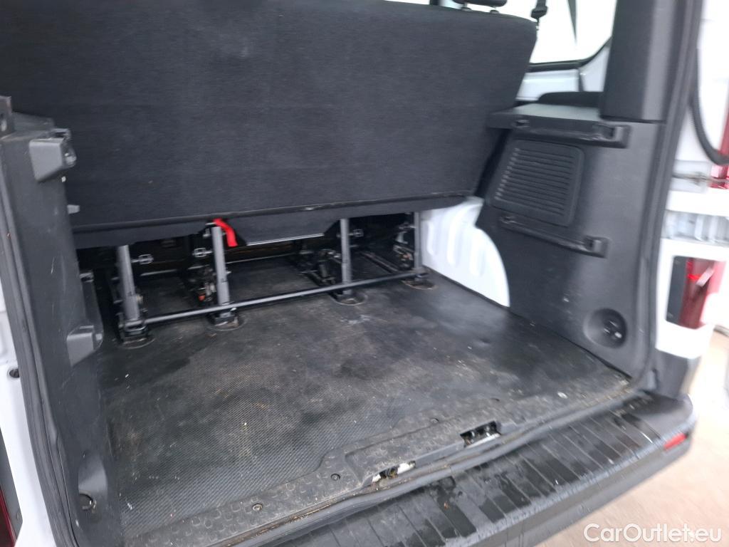  Renault  Trafic RENAULT  / 2019 / 4P / Combi Zen L1 dCi 120 S&S - 8 pl #47