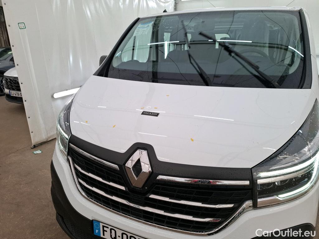  Renault  Trafic RENAULT  / 2019 / 4P / Combi Zen L1 dCi 120 S&S - 8 pl #24