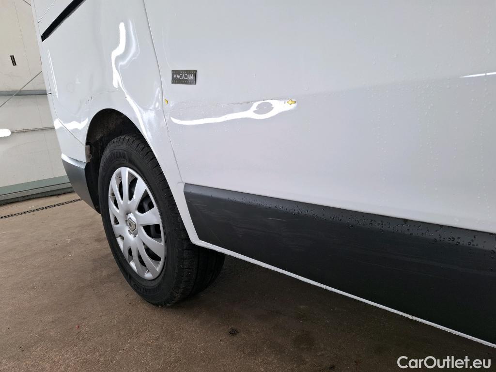  Renault  Trafic RENAULT  / 2019 / 4P / Combi Zen L1 dCi 120 S&S - 8 pl #32