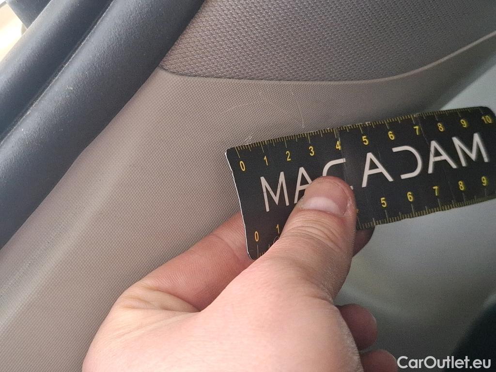  Renault  Captur  Intens 0.9 TCe 90CV BVM5 E6 #38