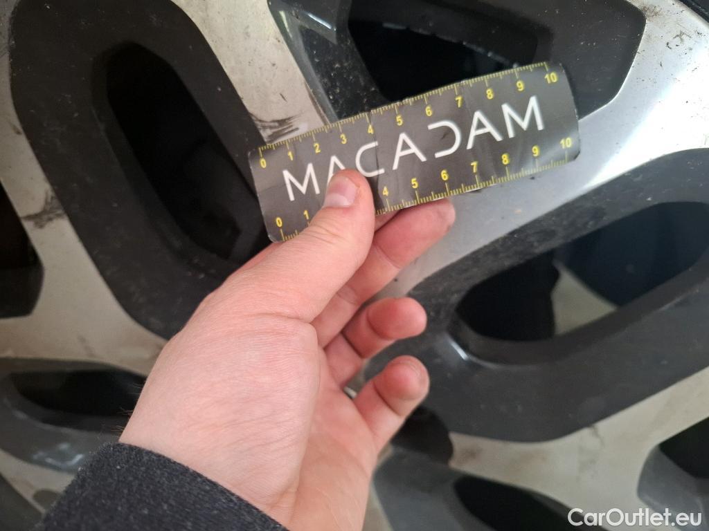  Renault  Captur  Intens 0.9 TCe 90CV BVM5 E6 #8