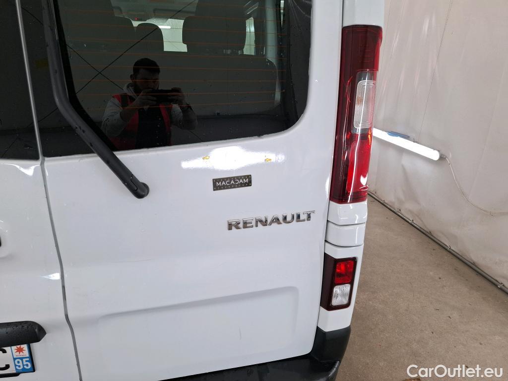  Renault  Trafic RENAULT  / 2019 / 4P / Combi Zen L1 dCi 120 S&S - 8 pl #17