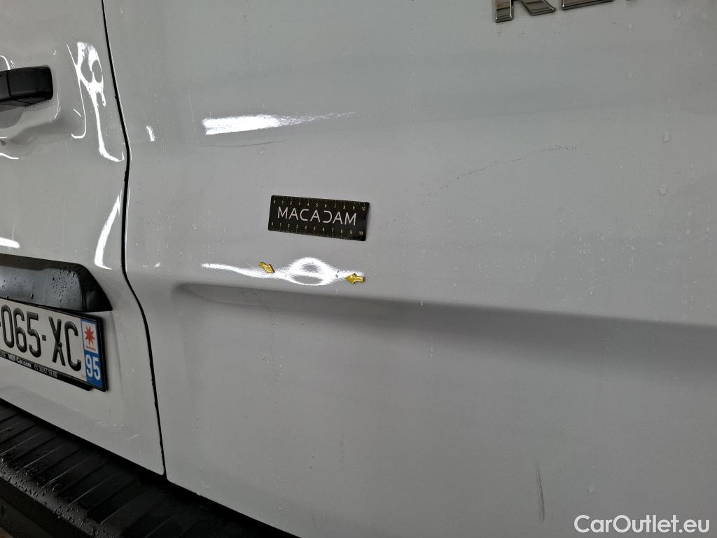  Renault  Trafic RENAULT  / 2019 / 4P / Combi Zen L1 dCi 120 S&S - 8 pl #18