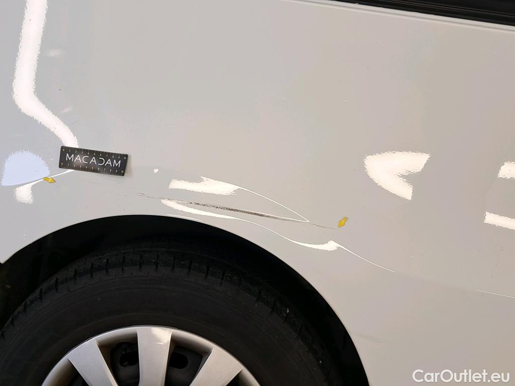  Renault  Trafic RENAULT  / 2019 / 4P / Fourgon tole NV FG GCF L2H2 1200 Energy dCi 145 #3