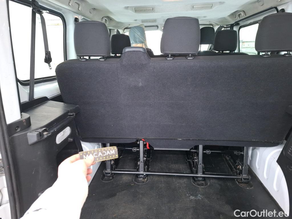  Renault  Trafic RENAULT  / 2019 / 4P / Combi Zen L1 dCi 120 S&S - 8 pl #33