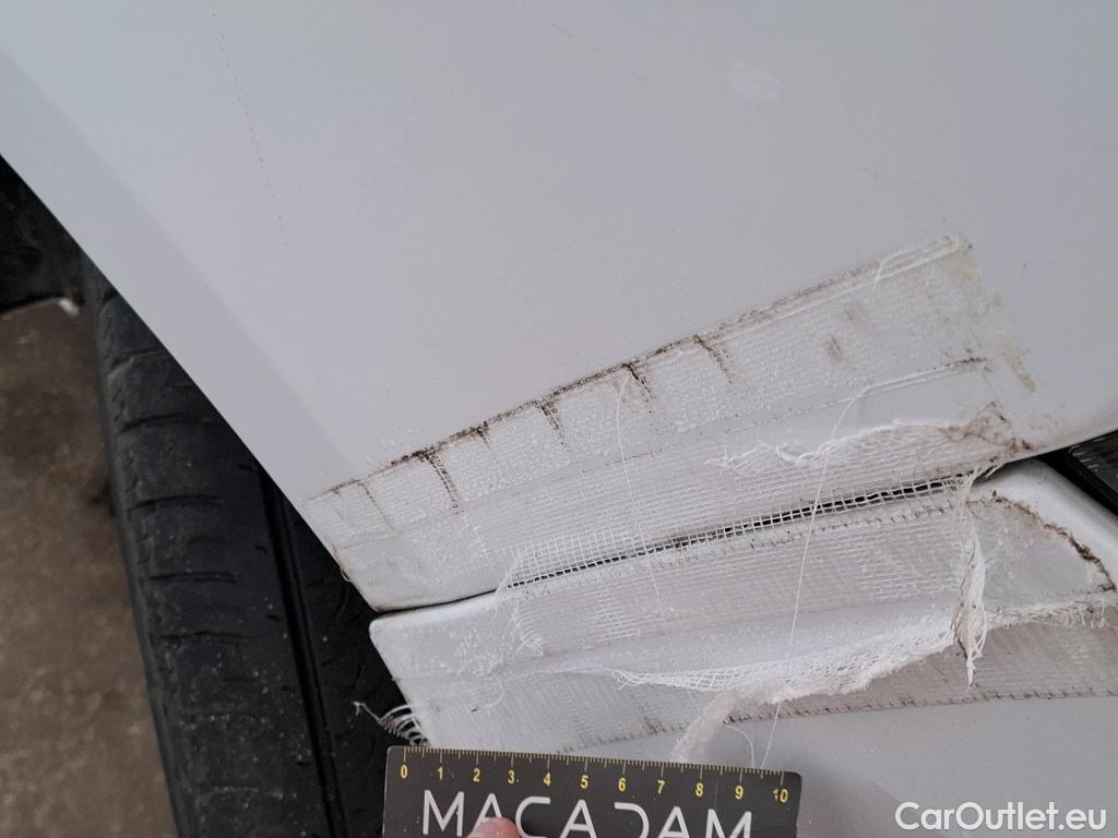  Renault  Trafic RENAULT  / 2019 / 4P / Combi Zen L1 dCi 120 S&S - 8 pl #38