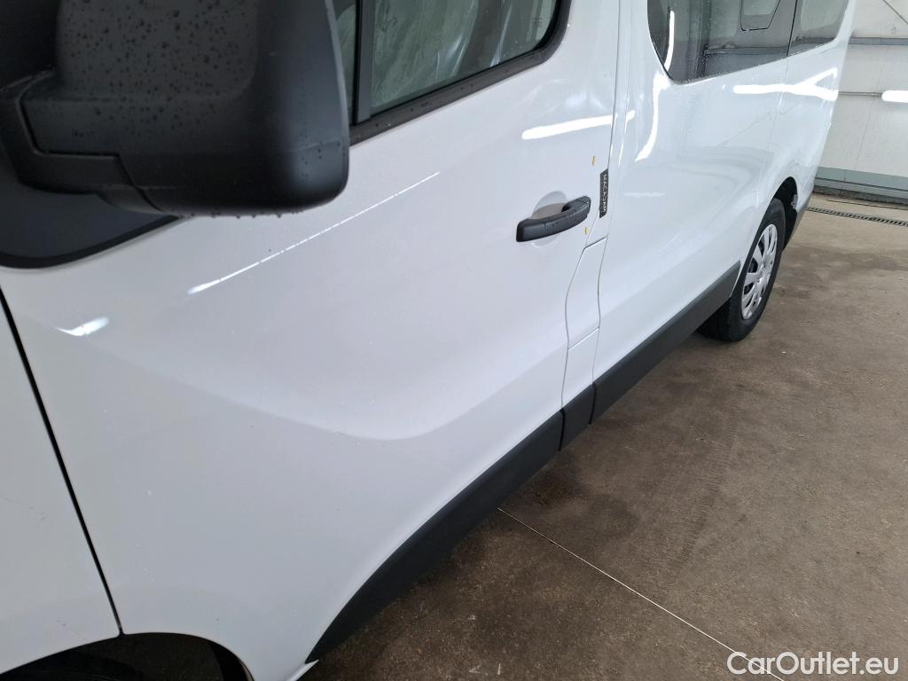  Renault  Trafic RENAULT  / 2019 / 4P / Combi Zen L1 dCi 120 S&S - 8 pl #34