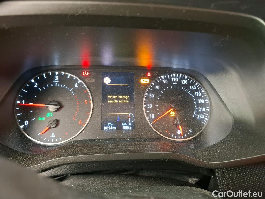  Renault  Trafic  III Fourgon L2H1 3T Grand Confort 2.0 dCi 130CV BVM6 E6d #17